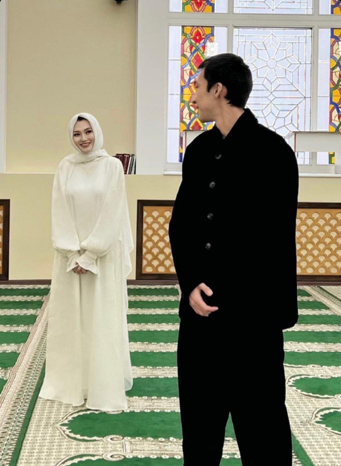 Ерке Есмахан мен Райым