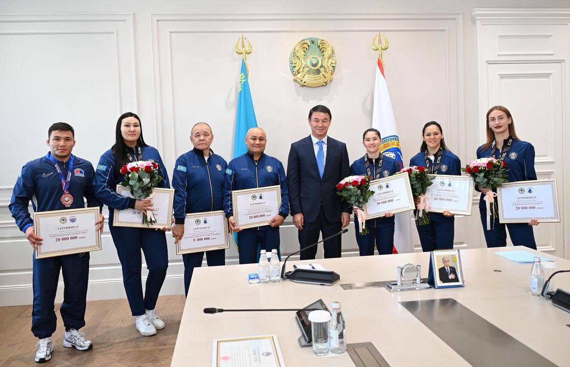 Порнографиялық түсірілімдерді қараңыз