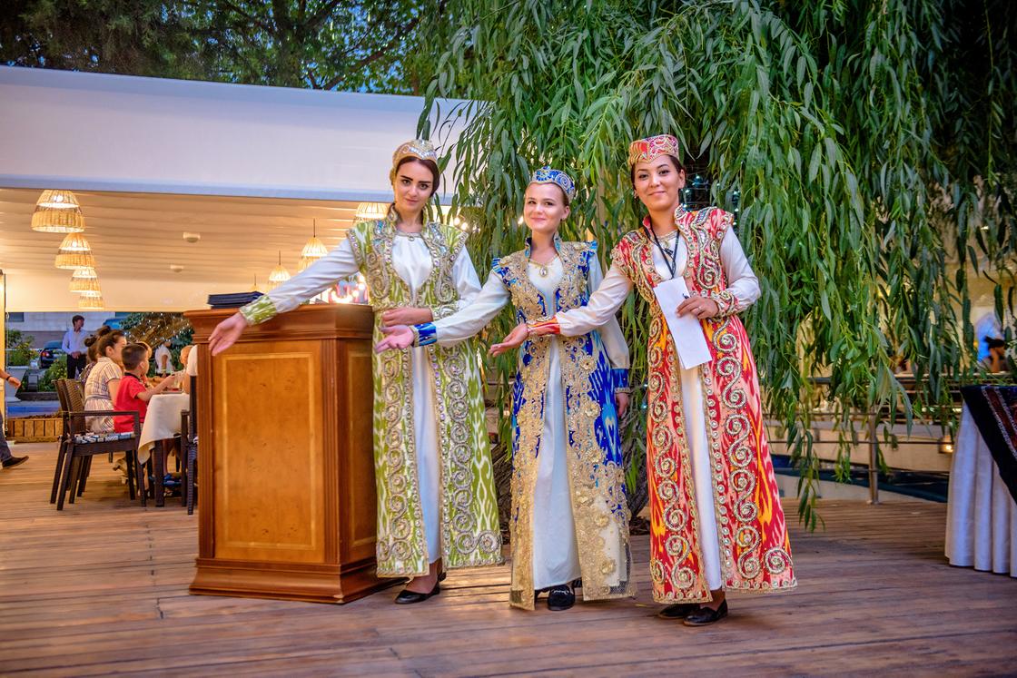 В Алматы открылась новая чайхана «Тюбетейка»