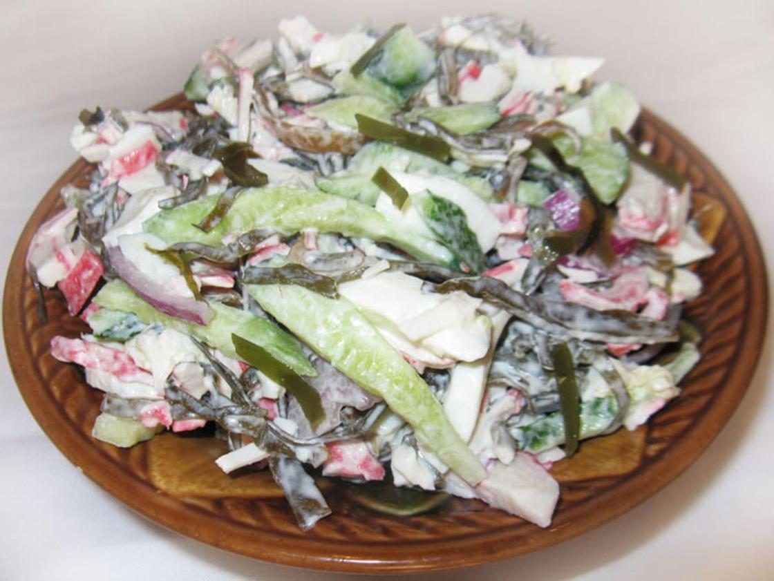 Простые и вкусные салаты на праздничный стол Простые и вкусные салаты на праздничный стол