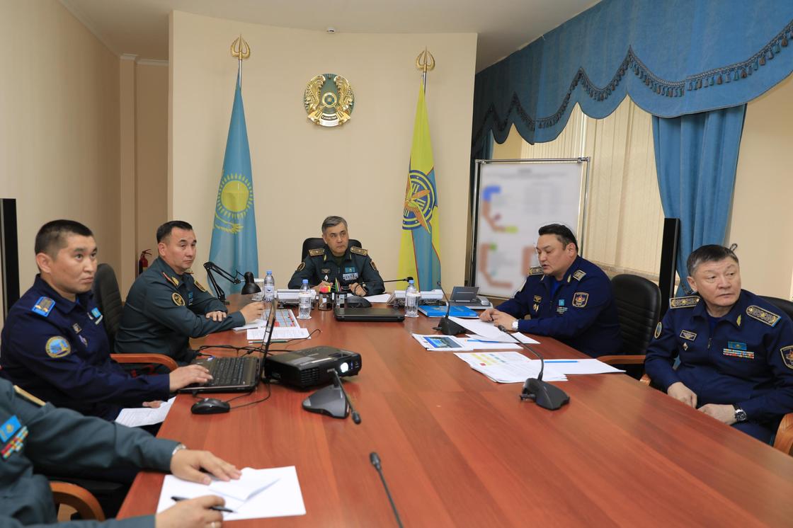 Министр обороны проверил работу воинских учреждений Акмолинского гарнизона