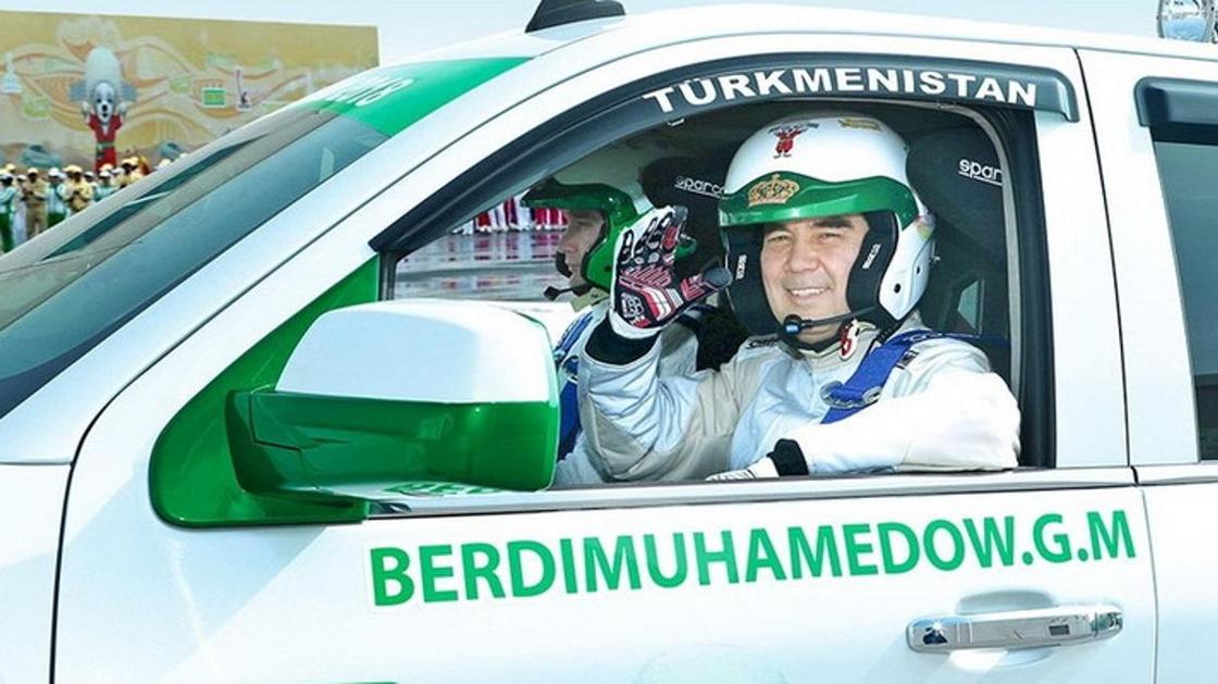 И швец, и жнец, и всем туркменам образец: как живет диктатор-романтик Бердымухамедов