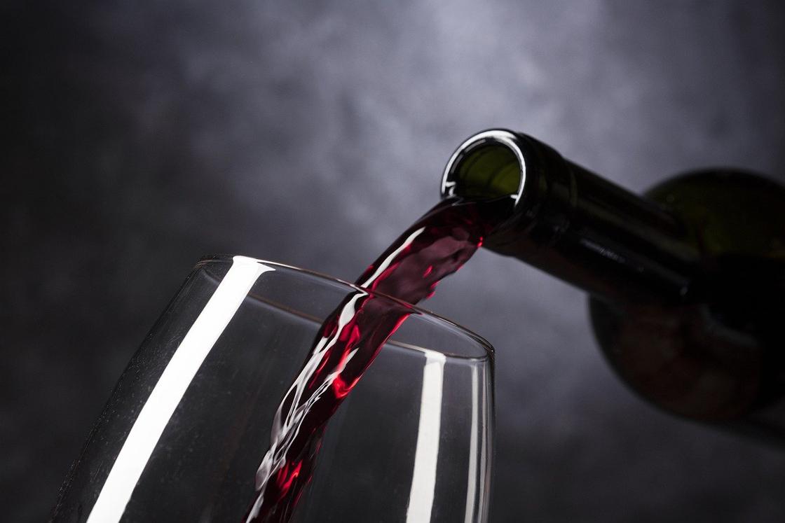 Как определить натуральное вино или нет?