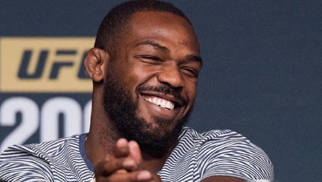 Две звезды UFC заявили о желании покинуть лигу из-за маленьких гонораров
