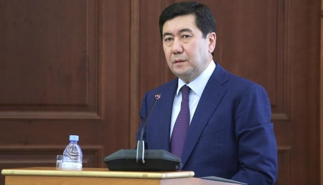 Аким Карагандинской области отчитался перед общественным советом