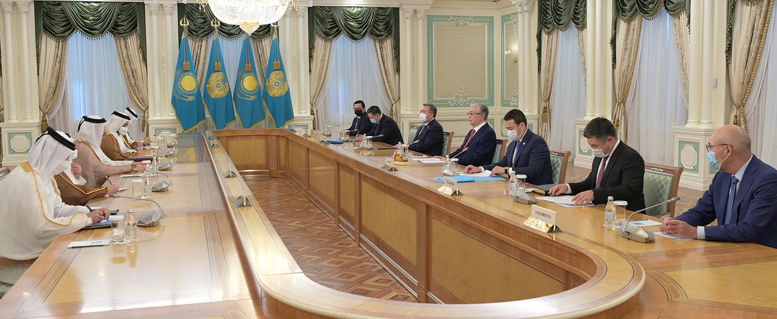 Президент Казахстана принял заместителя Премьер-министра – министра иностранных дел Катара