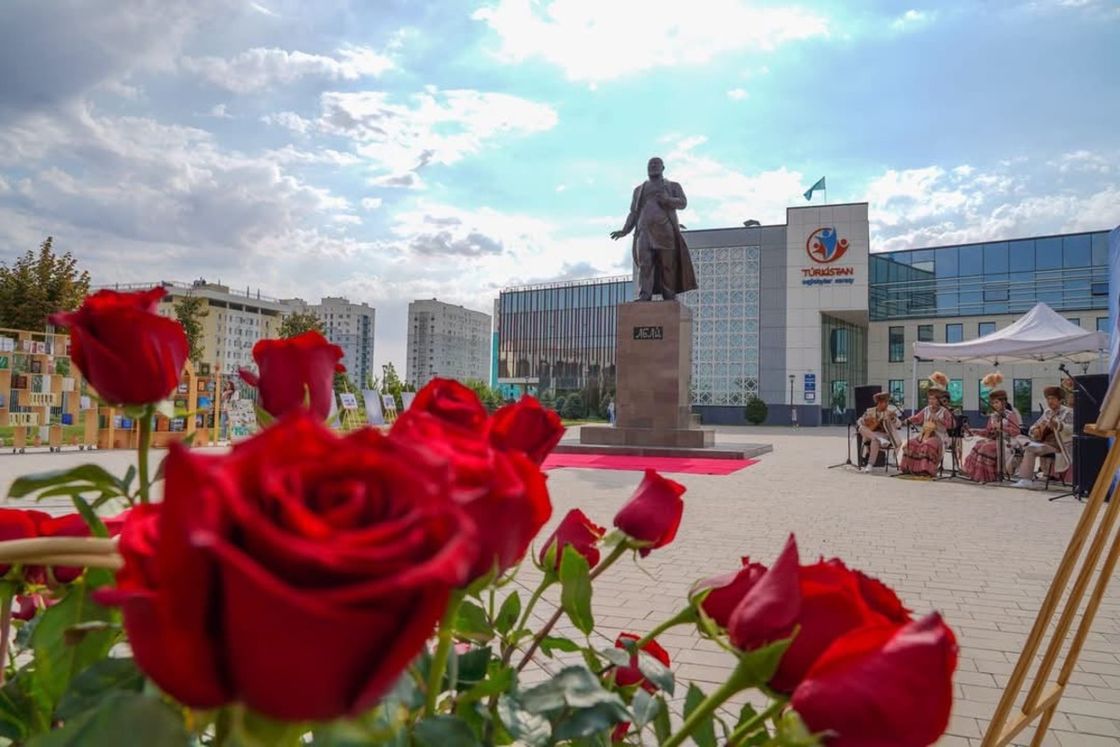 В Туркестане почтили наследие Абая