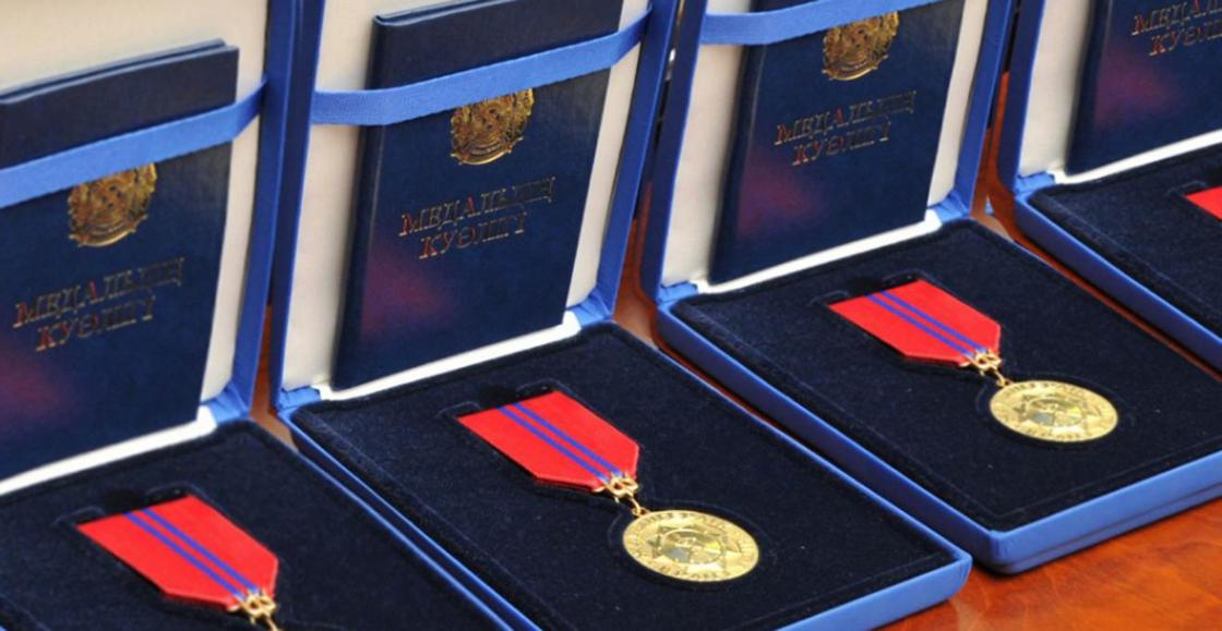 Погибших при крушении Ми-8 военнослужащих наградили посмертно