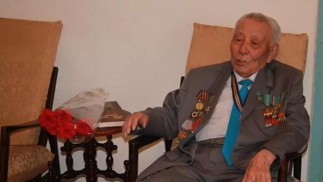 Скончался Сейитхан Исаев - один из первых учителей Нурсултана Назарбаева