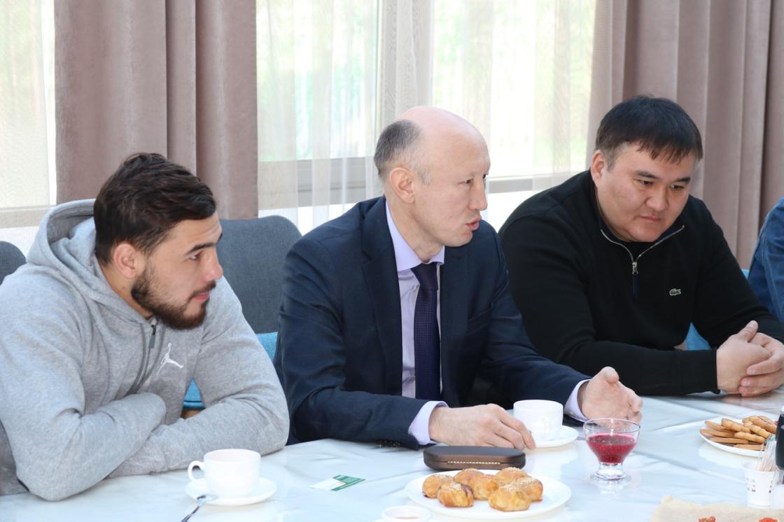 Боксер Садриддин Ахмедов стал Послом туризма Казахстана
