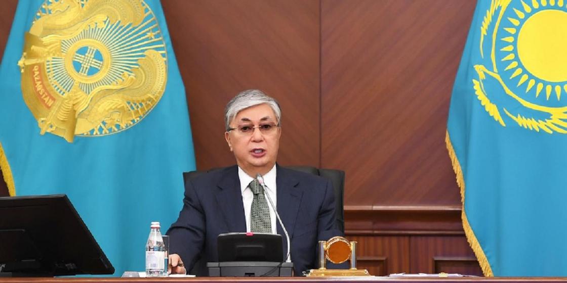 Токаев вновь призвал казахстанцев соблюдать карантин