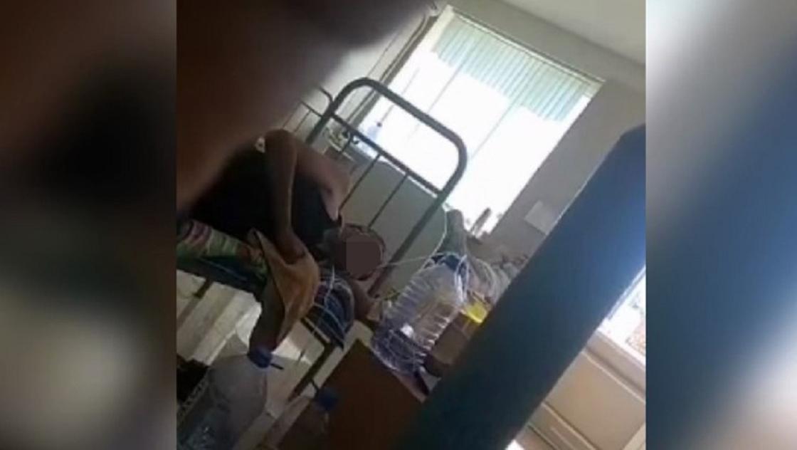 Видео с умирающим в больнице пациентом ужаснуло Казнет