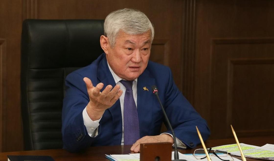 Сапарбаев: Были случаи выплаты АСП людям, имеющим трехэтажные коттеджи
