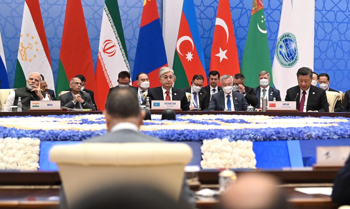 Касым-Жомарт Токаев на заседании саммита ШОС в расширенном составе