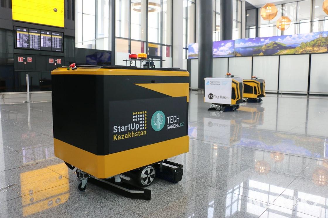 В аэропорт Нурсултан Назарбаев наняли робота-уборщика за 2,5 млн тенге (фото)