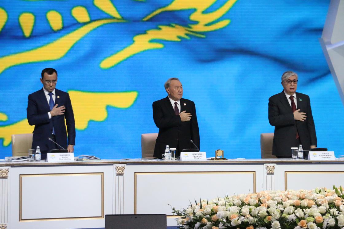 Многодетные, кресло президента и Джаксыбеков: как прошел съезд "Нур Отана" (фото)