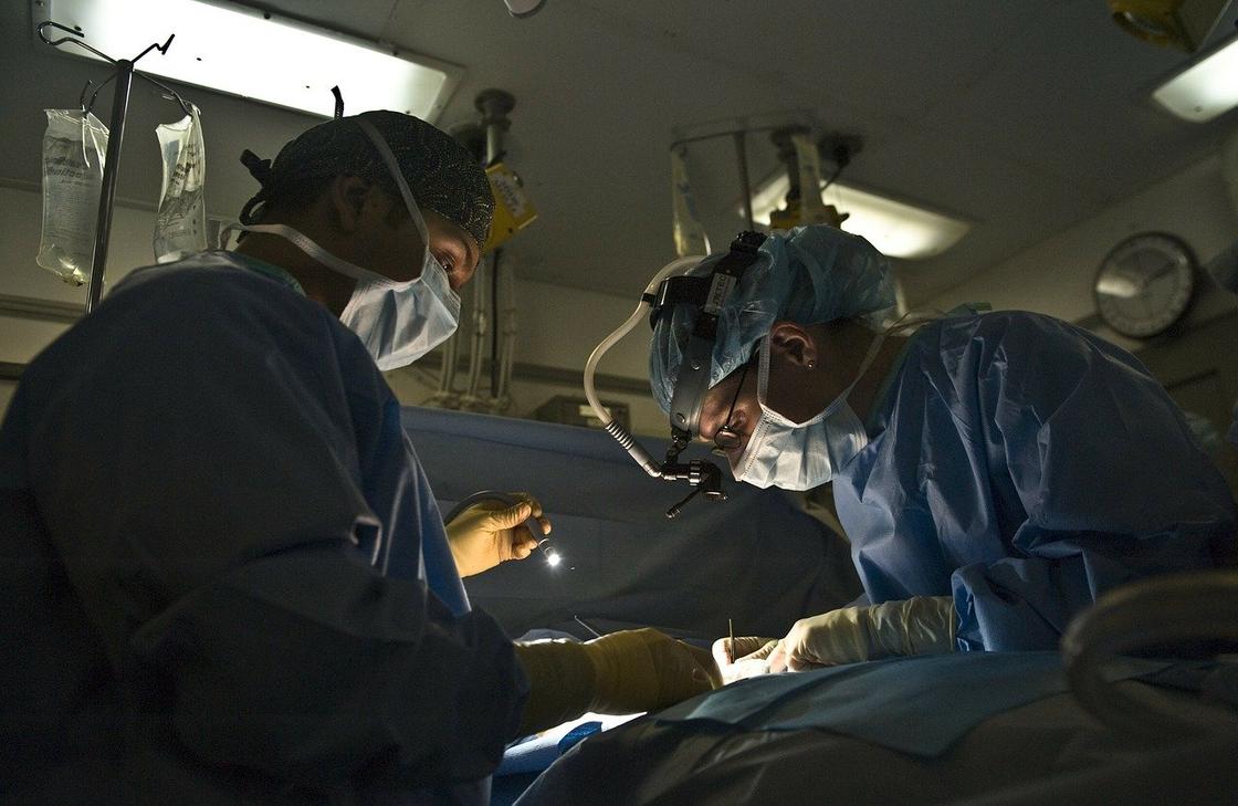 Медицина қызметкерлері екі аймақтағы бюджетті жымқырды деген күдікке ілінді