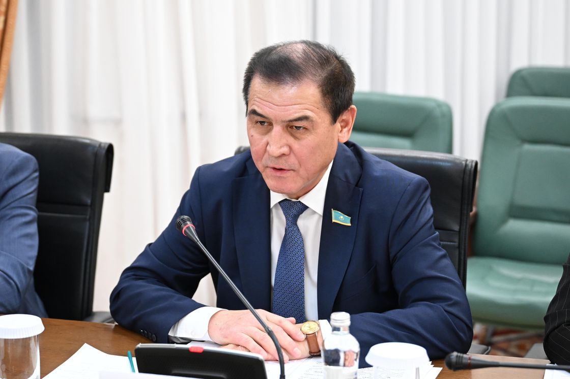 Нурлан Бекназаров