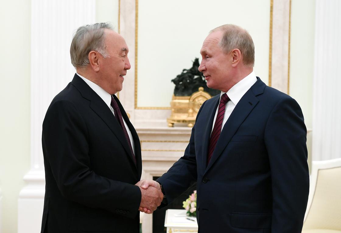 "Мәскеу баршамызға өте жақын": Назарбаев Путинмен келіссөздер жүргізді