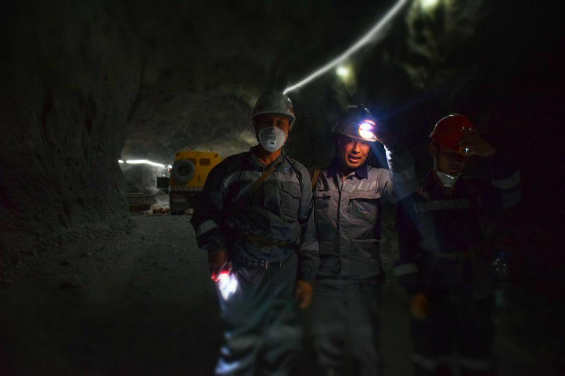 Работа шахтера опасна или безопасна: фоторепортаж из глубин земли