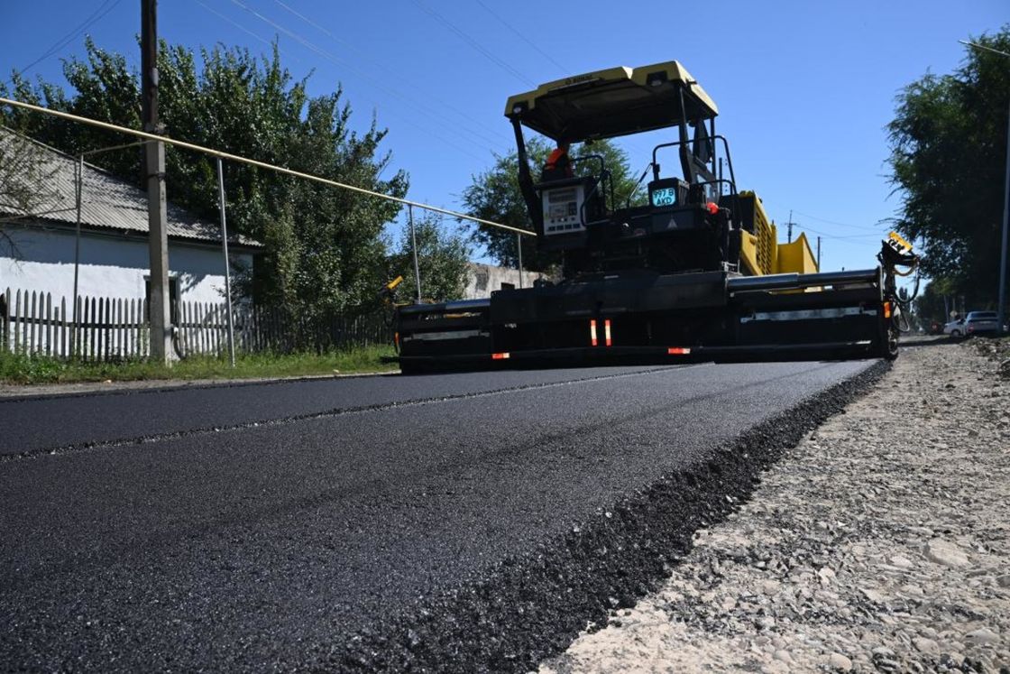 Жетісу облысына 4 жыл: жергілікті маңызы бар 1,6 мың км жол жөнделді