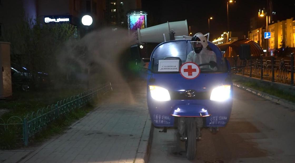 Дезинсекционные работы против комаров ведутся в две смены в Нур-Султане