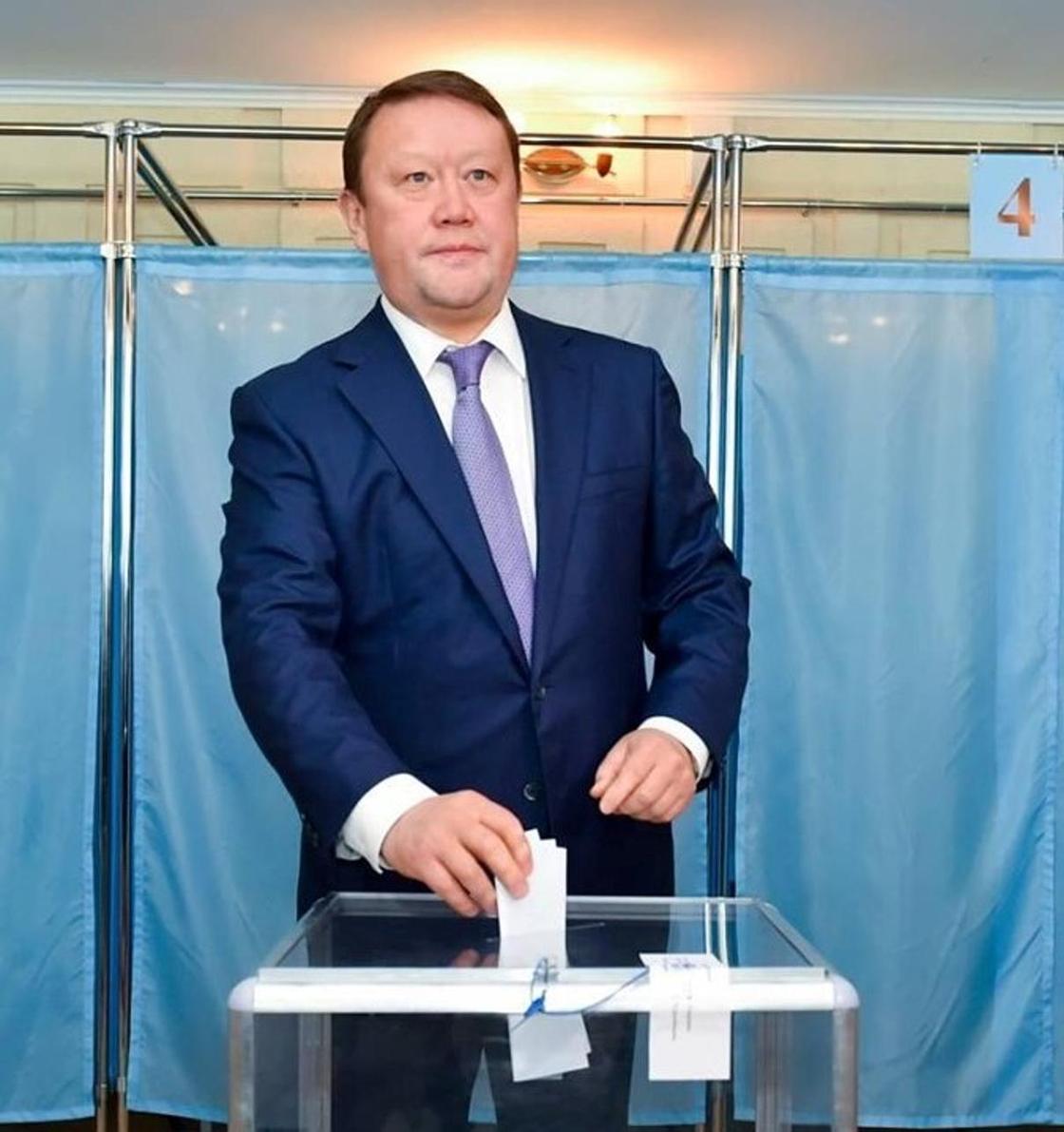 Аким СКО проголосовал на президентских выборах