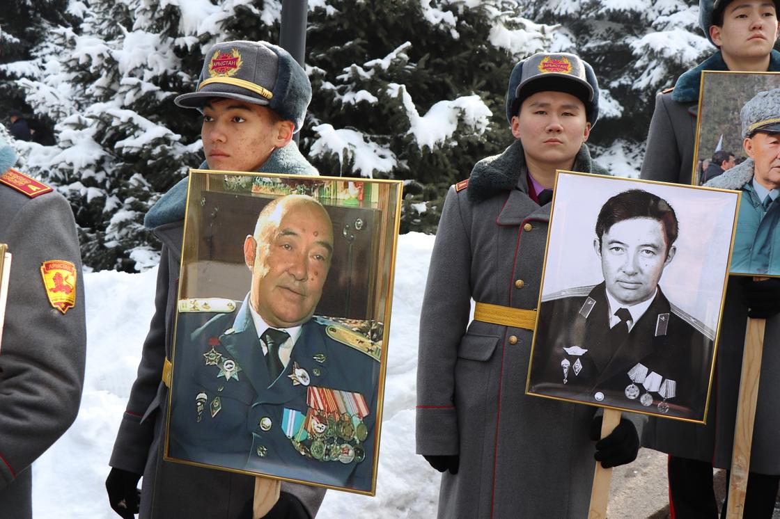 В Алматы прощаются с Кара майором (фото)