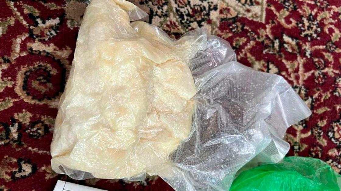 Наркотики, изъятые во время спецоперации в Нур-Султане