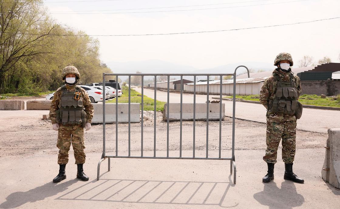 Фото блокпоста военных