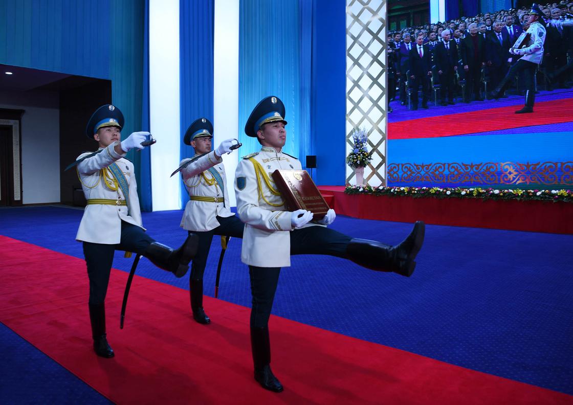 Токаев официально стал президентом Казахстана (фото)