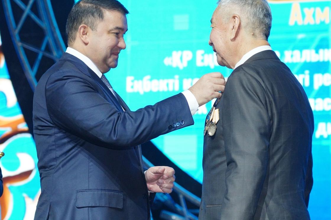 Түркістанда Республика күніне арналған іс-шара өтті