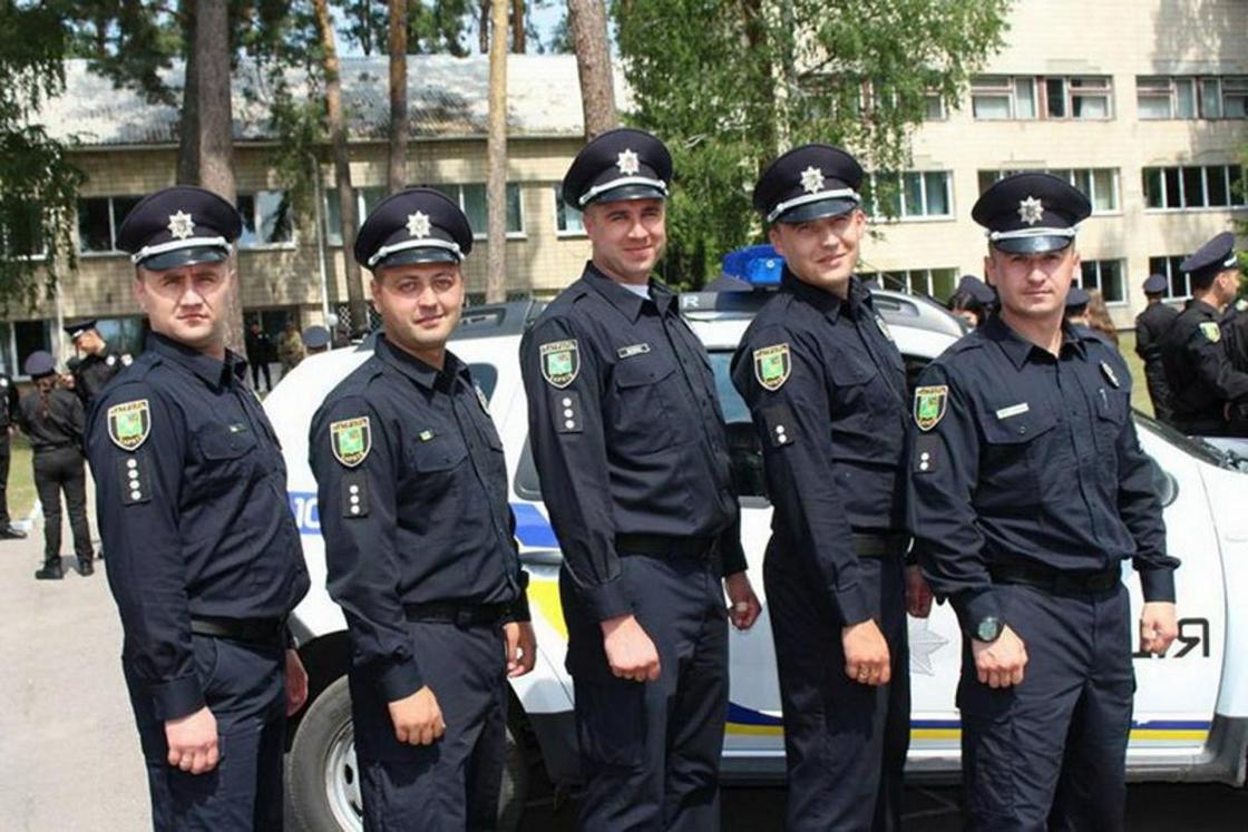 Какую форму носит полиция разных стран (фото)