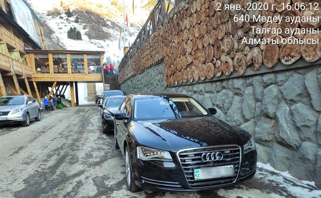 Алматинец возмутился скоплением частных авто на Шымбулаке (фото, видео)