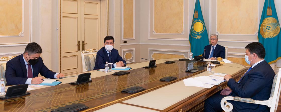 Касым-Жомарт Токаев проводит совещание по вопросам развития электроэнергетической отрасли