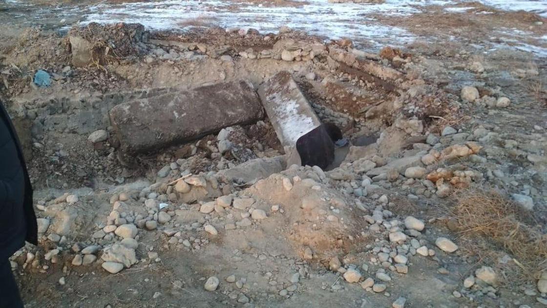 Бесхозный танк откопали сельчане в Алматинской области