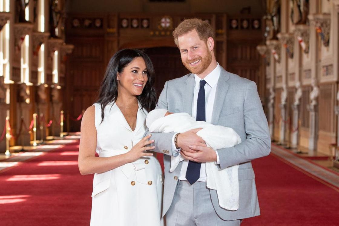Принц Гарри и Меган Маркл показали новорожденного сына. Фото: Dominic Lipinski - WPA Pool/Getty Images