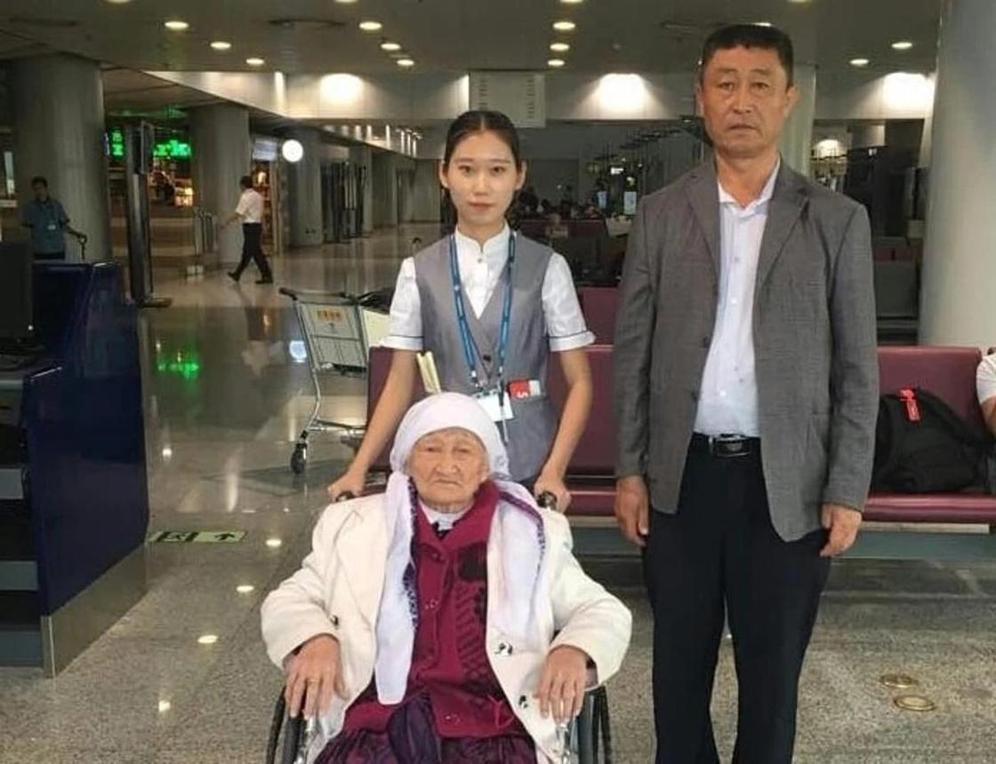90-летнюю этническую казашку задержали в Китае