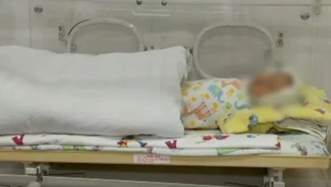 Двух брошенных младенцев нашли в Алматы за сутки (видео)