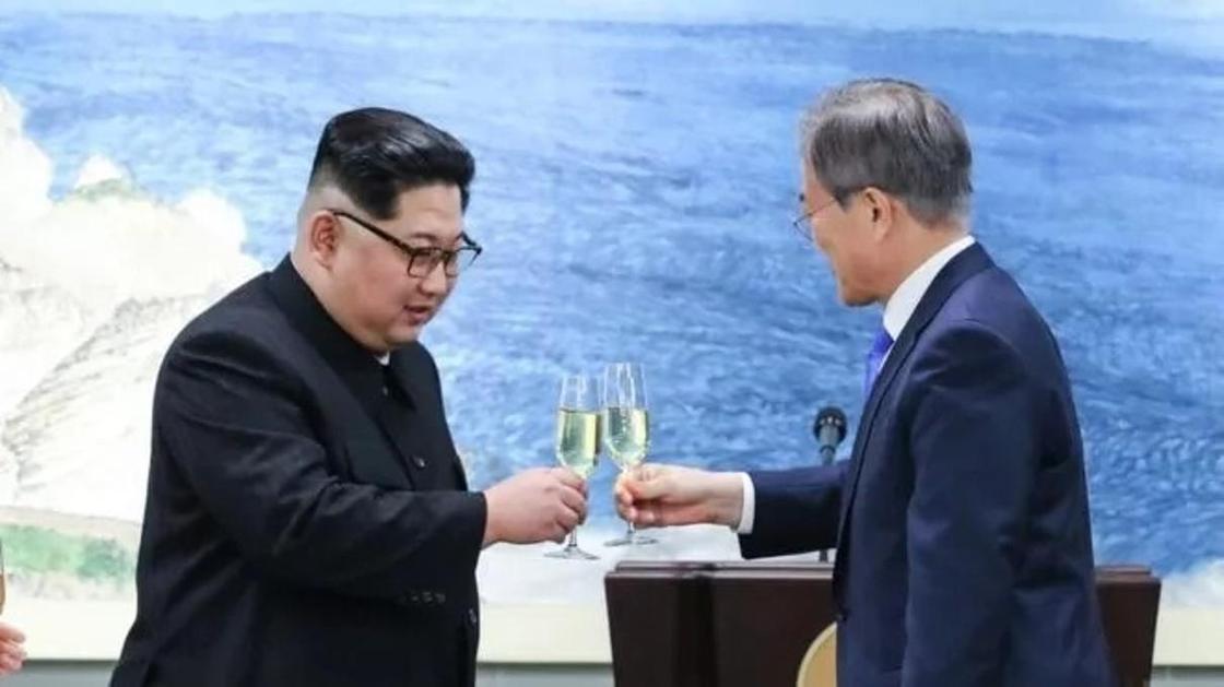 Лишь бы не было войны: чем полезна встреча лидеров КНДР и Южной Кореи