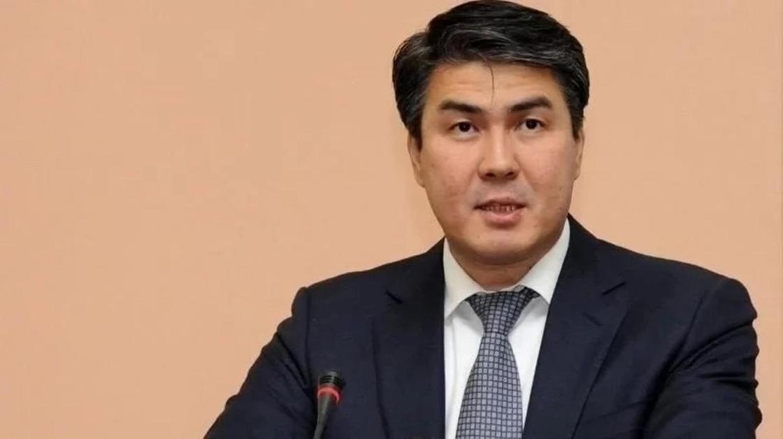 "Будут брать пример": Назарбаев похвалил Исекешева за работу