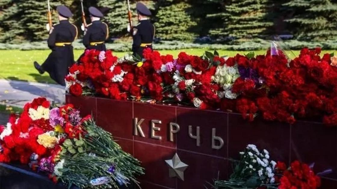 Стрельба в Керчи: как Росляков получил оружие и где взял деньги?