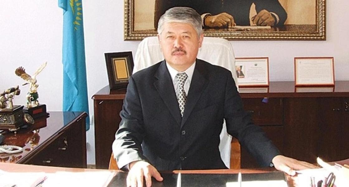 Экс-глава комитета из Минздрава вымогал $100 тыс. у азербайджанского бизнесмена