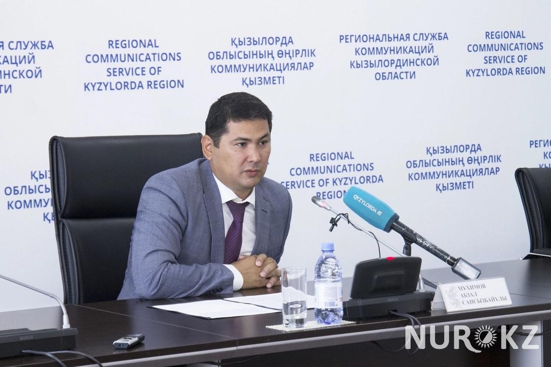 Госслужащего уволили за трехчасовое отсутствие на работе в Кызылорде