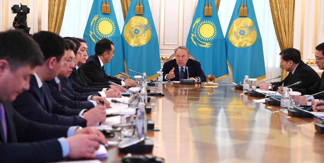 Назарбаев потребовал сократить уровни управления фондом «Самрук-Казына»