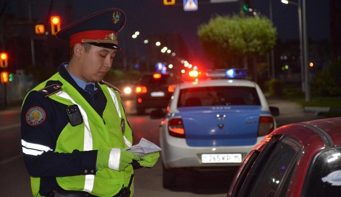МВД Казахстана обратилось к пешеходам и автовладельцам