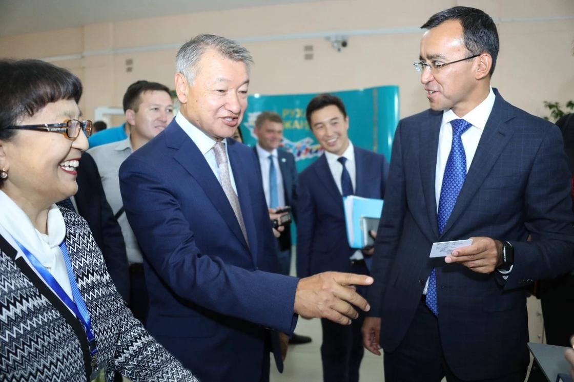 Первый заместитель Председателя партии «Нұр Отан» оценил современнейший coworcing-центр в ВКО