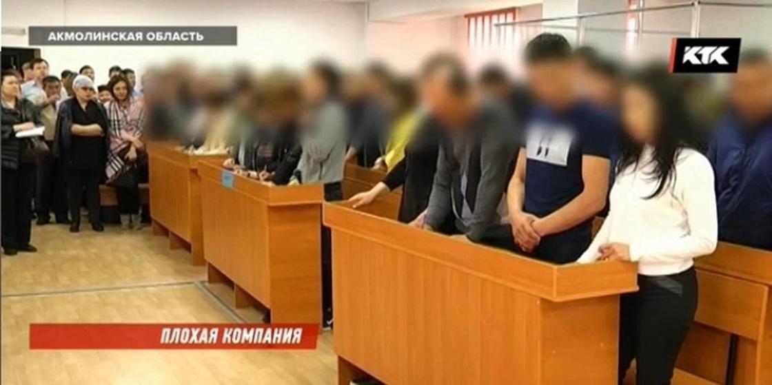 24 сотрудника ЦОНов, акиматов и органов юстиции оказались на скамье подсудимых