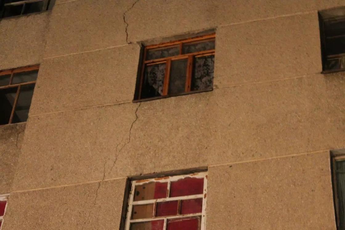 Стали известны подробности обрушения дома в Кызылорде (фото) Стали известны подробности обрушения дома в Кызылорде (фото)