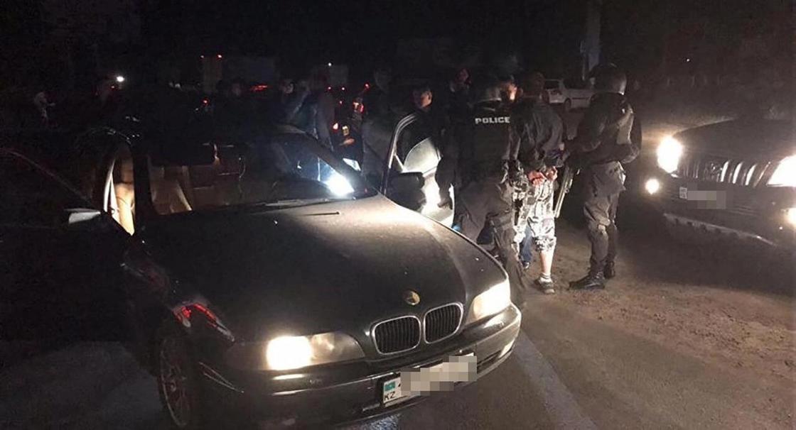 ОПГ избивала автовладельцев и отбирала их машины в Туркестанской области